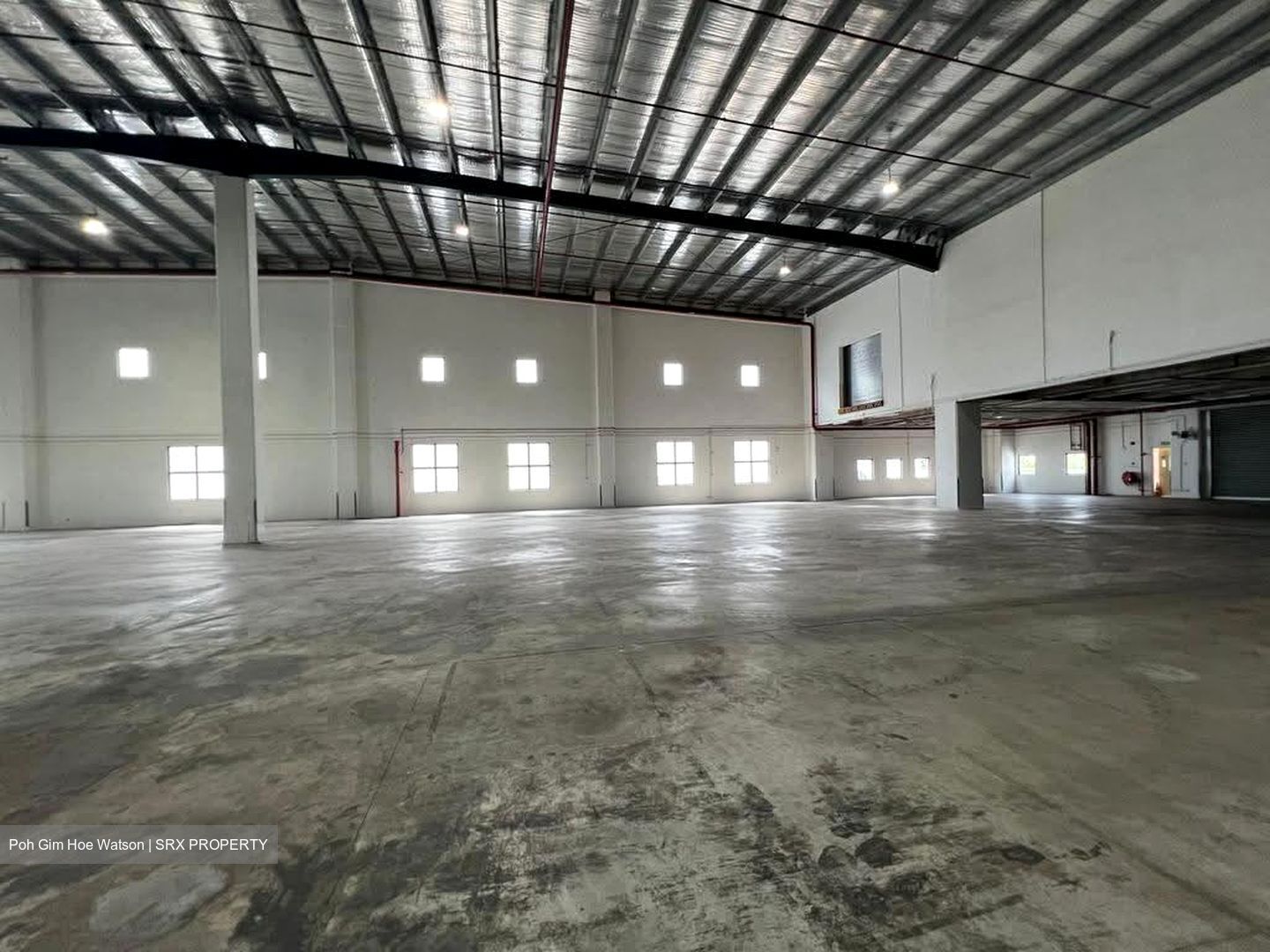 Changi North Way (D17), Warehouse #634817231